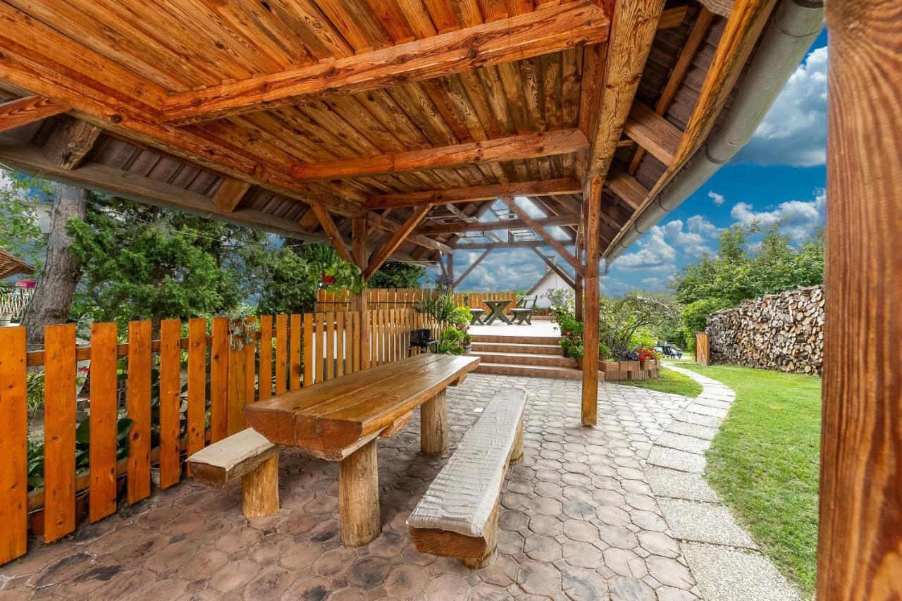 Schmidt Nyaralo Fonyod Villa Exterior photo
